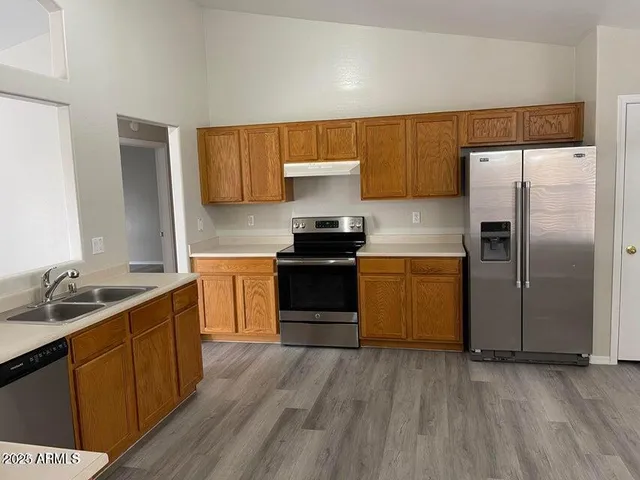 $1,985 | 2602 South 80th Avenue, Phoenix, AZ 85043