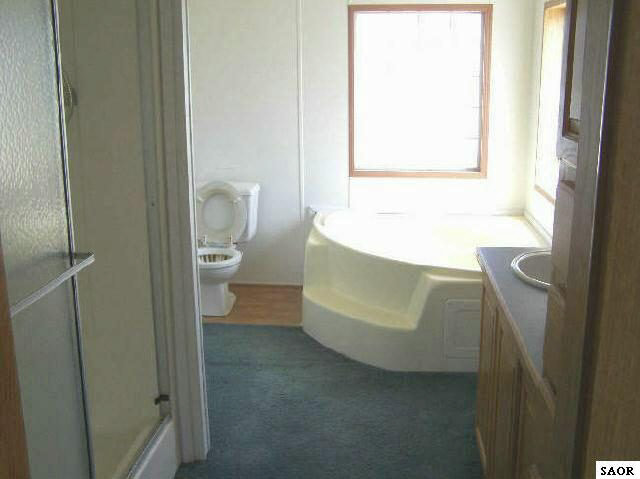 3710 Vandekarr Road Owosso, MI 48867 - Photo 8 of 9 42747-7.JPG