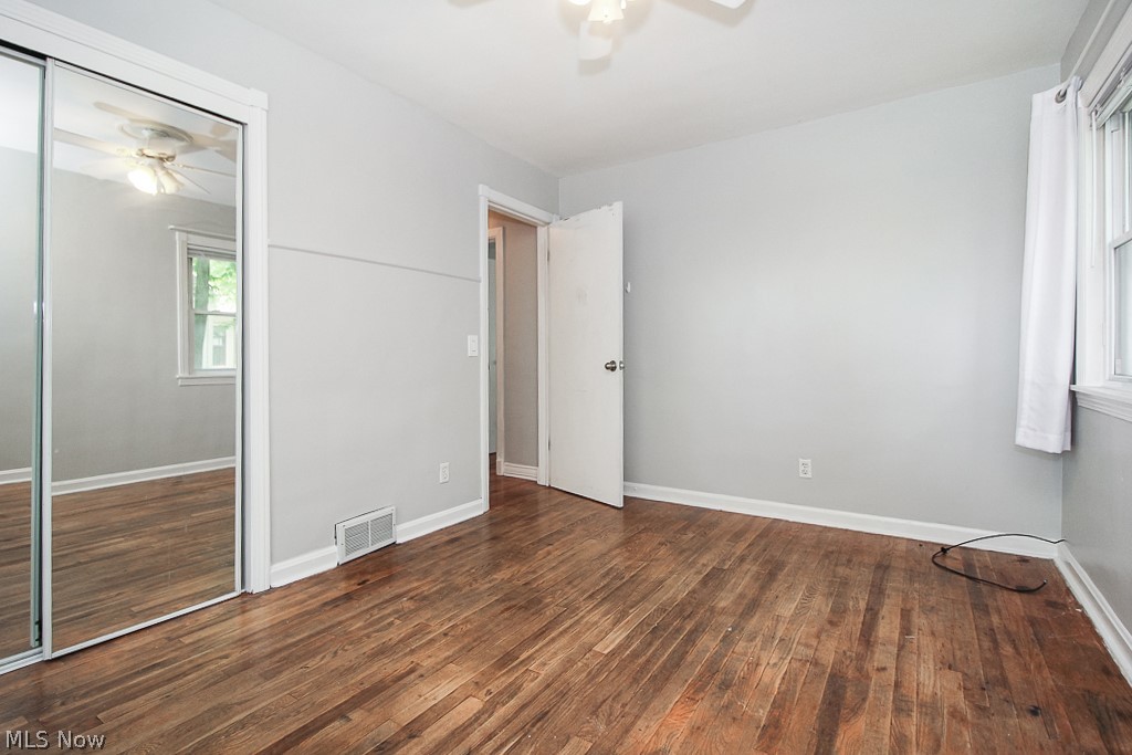 6401 Stumph Road Cleveland, OH 44130 - Photo 32 of 35