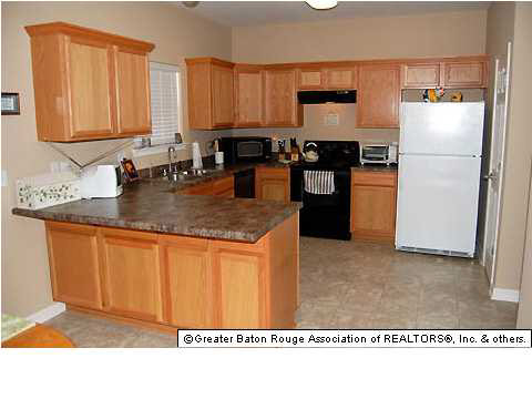 10121 Sandhill Court Baton Rouge, LA 70809 - Photo 4 of 12