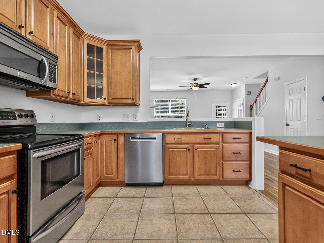 4327 Vienna Crest Drive Raleigh, NC 27613 - Photo 6 of 19 Kitchen