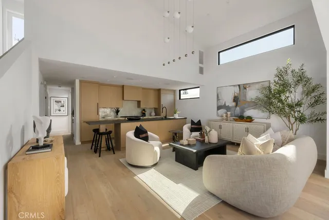 $2,850,000 | 512 1/2 Marigold Avenue, Corona del Mar, CA 92625