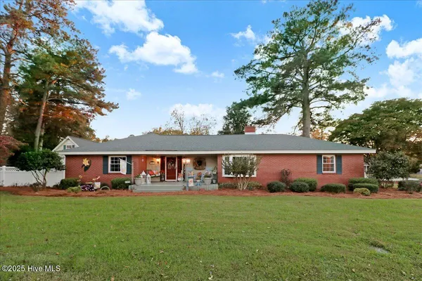 $344,900 | 200 Barnes Street, Fremont, NC 27830