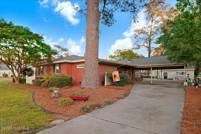 $349,000 | 200 Barnes Street, Fremont, NC 27830