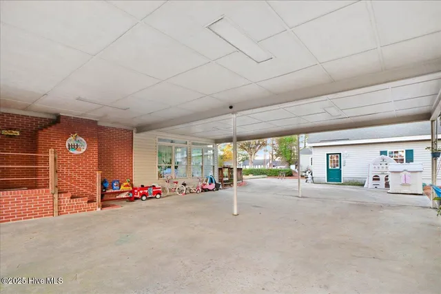 $349,000 | 200 Barnes Street, Fremont, NC 27830