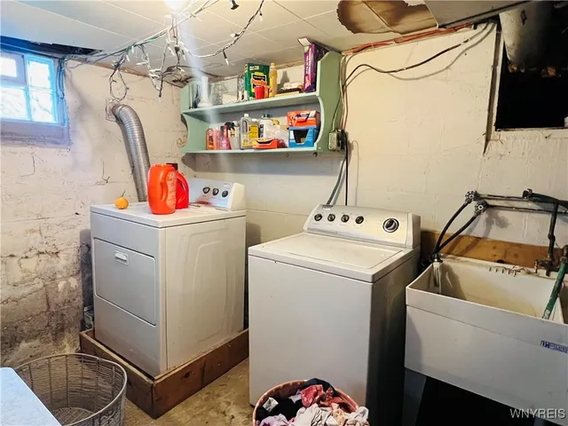 $270,000 | 125 Brookside Drive, Unit 127, West Seneca, NY 14220