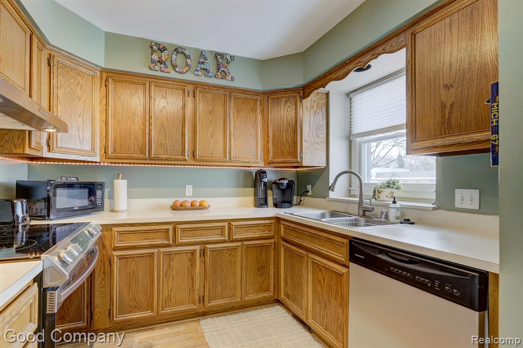 4408 Rochester Road Royal Oak, MI 48073 - Photo 15 of 50