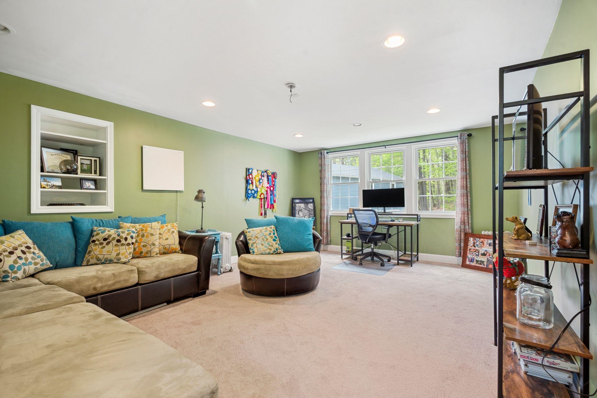 30 Fox Ridge Road Epping, NH 03042 - Photo 33 of 43