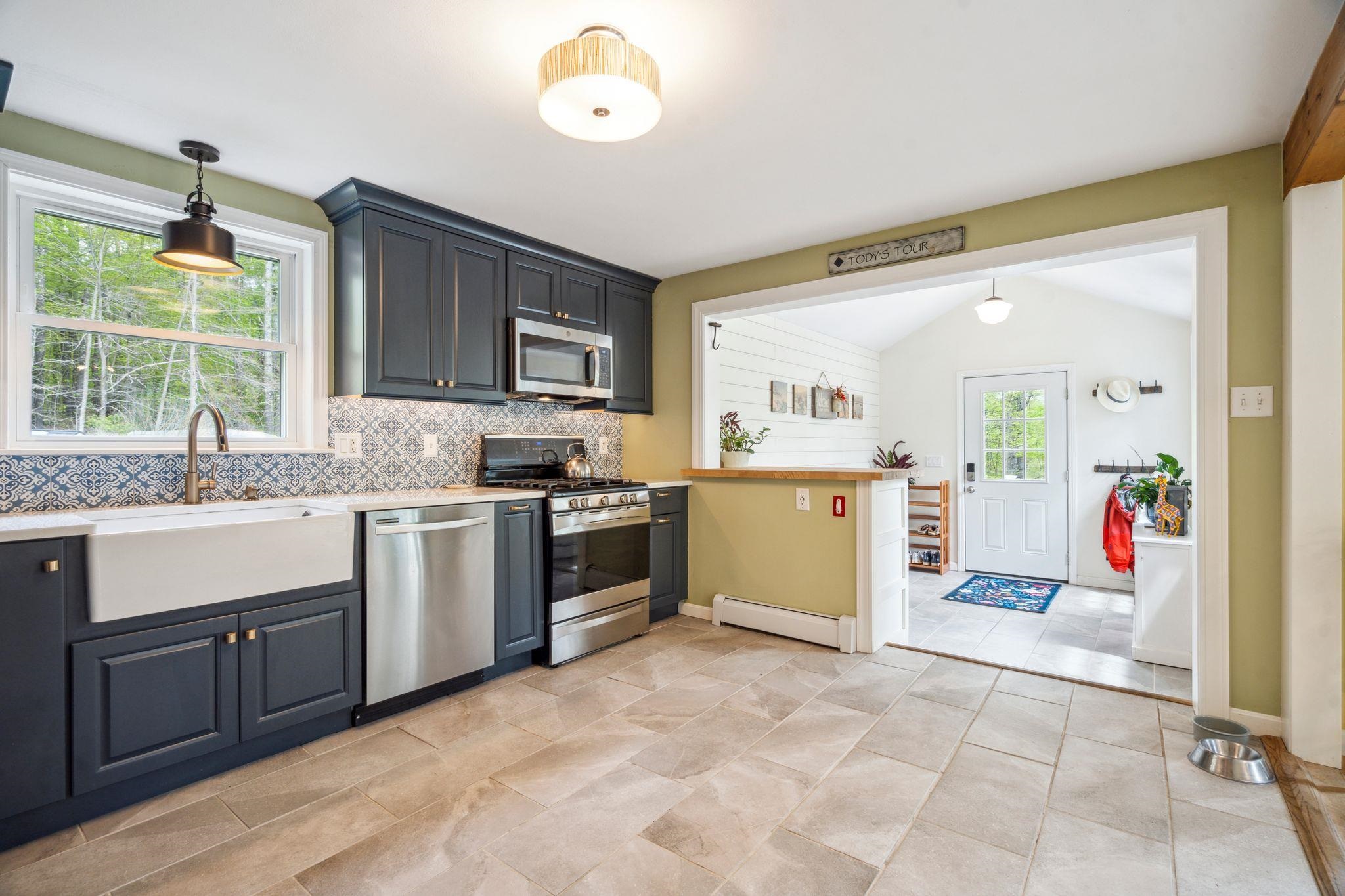 30 Fox Ridge Road Epping, NH 03042 - Photo 4 of 43