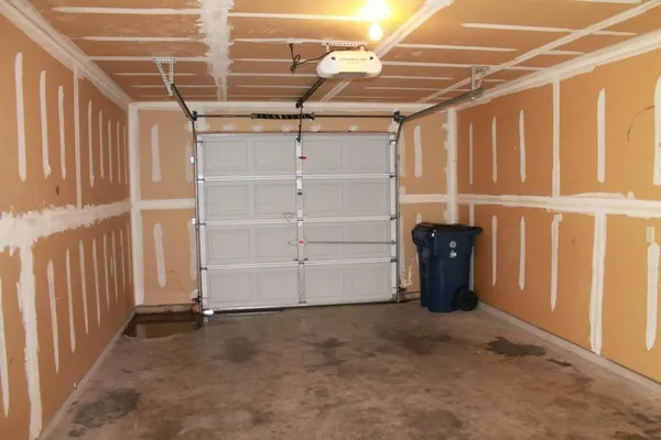 $1,250 | 1454 Walters Drive, Granbury, TX 76048