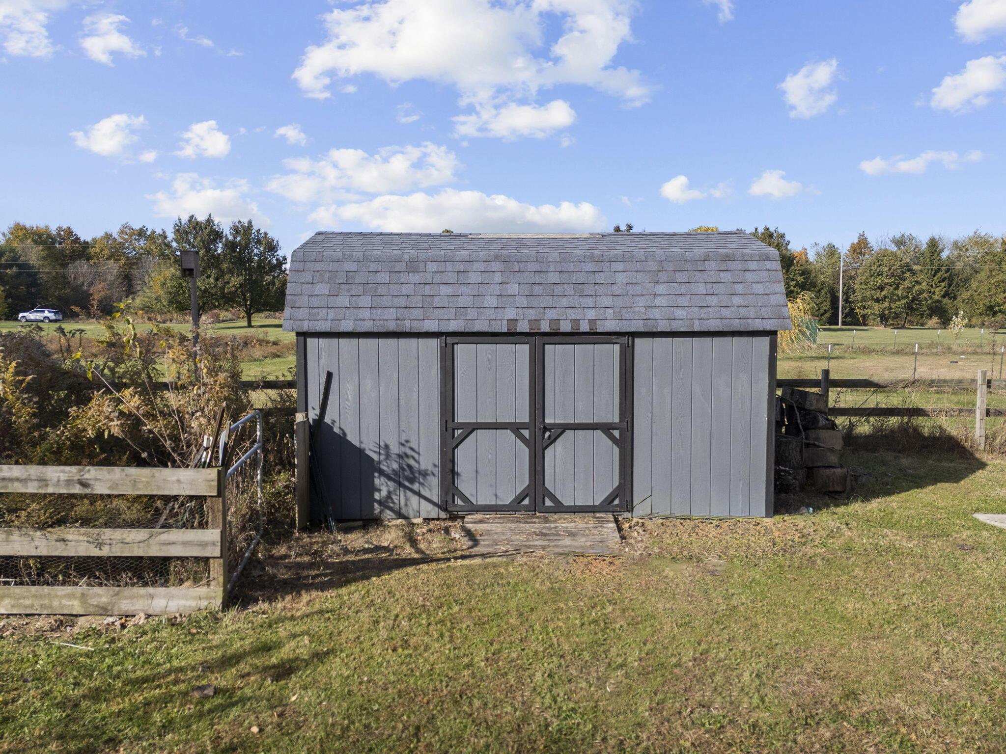 10348 York Road Southwest Etna, OH 43105 - Photo 7 of 52 11-web-or-mls-DJI_20251103102935_0886_D