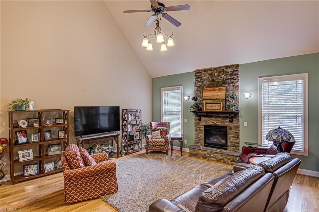 6656 Ridge Run Court Clemmons, NC 27012 - Photo 3 of 37 Gallery Image 3