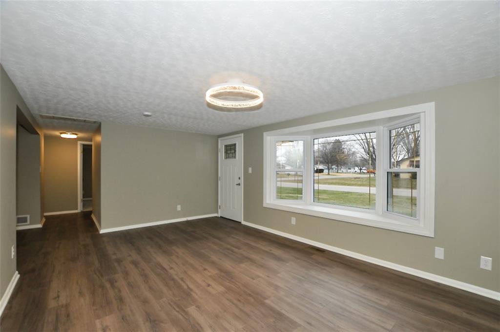 10147 Norman Road Brownsburg, IN 46112 - Photo 3 of 16 Gallery Image 3