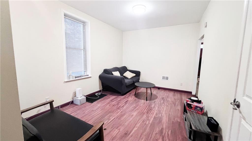 333 Lawn Street Pittsburgh, PA 15213 - Photo 5 of 18