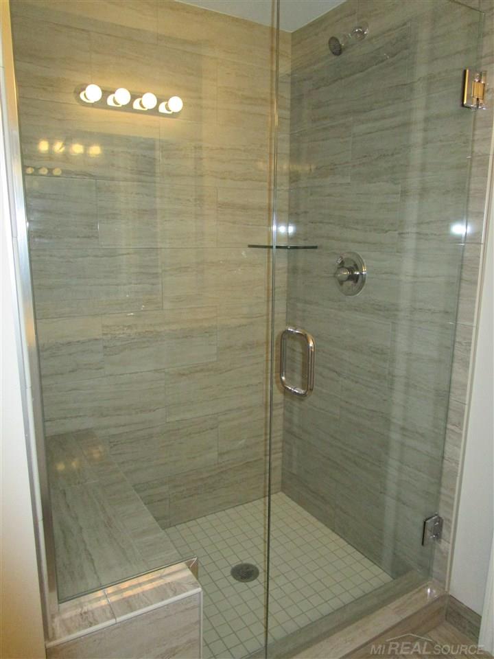 47384 Mariners New Baltimore, MI 48051 - Photo 13 of 19