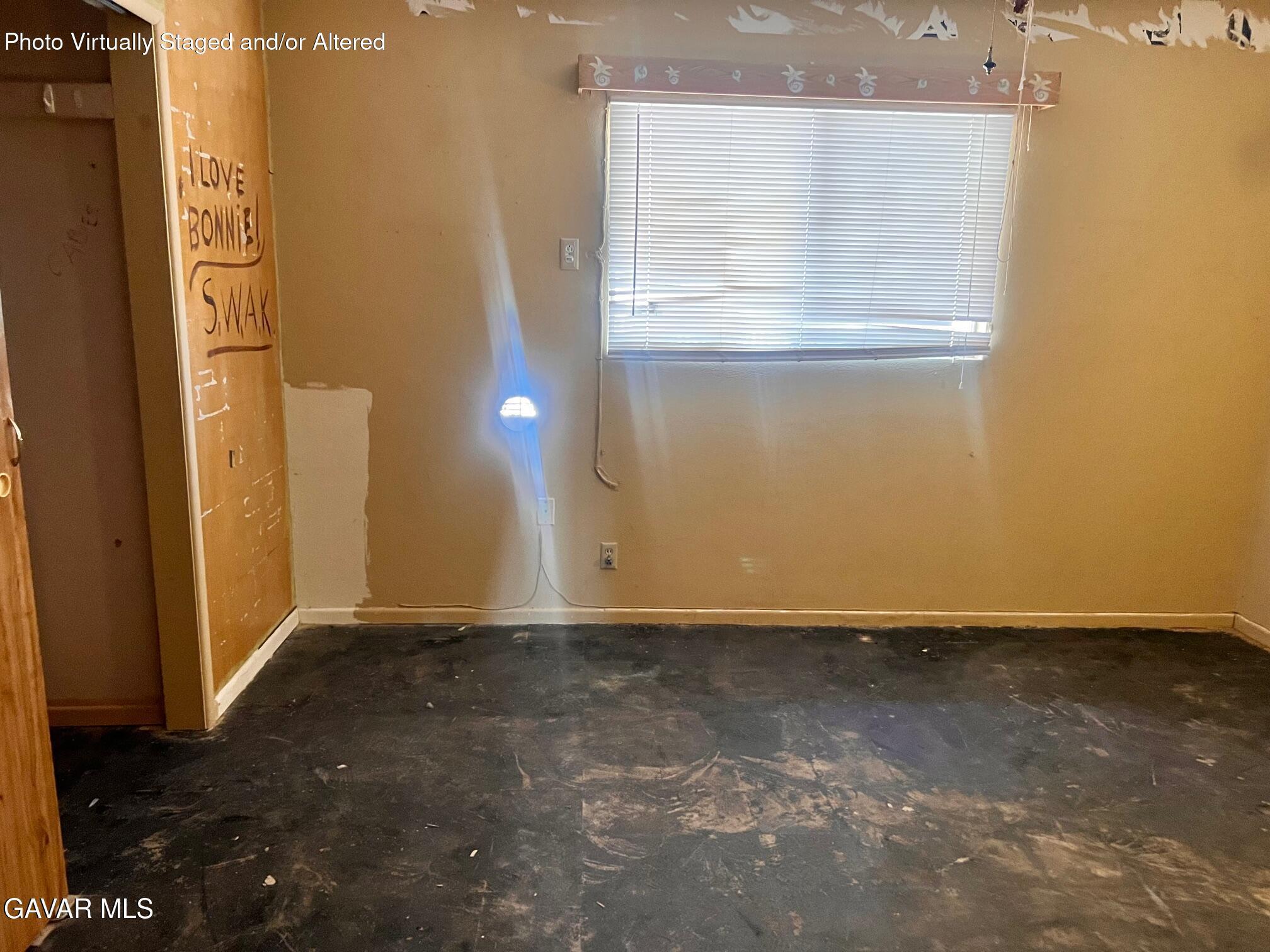 13227 Flint Street North Edwards, CA 93523 - Photo 81 of 84 an empty room with windows