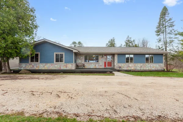 $450,000 | 19203 Collins Road, Marengo, IL 60152