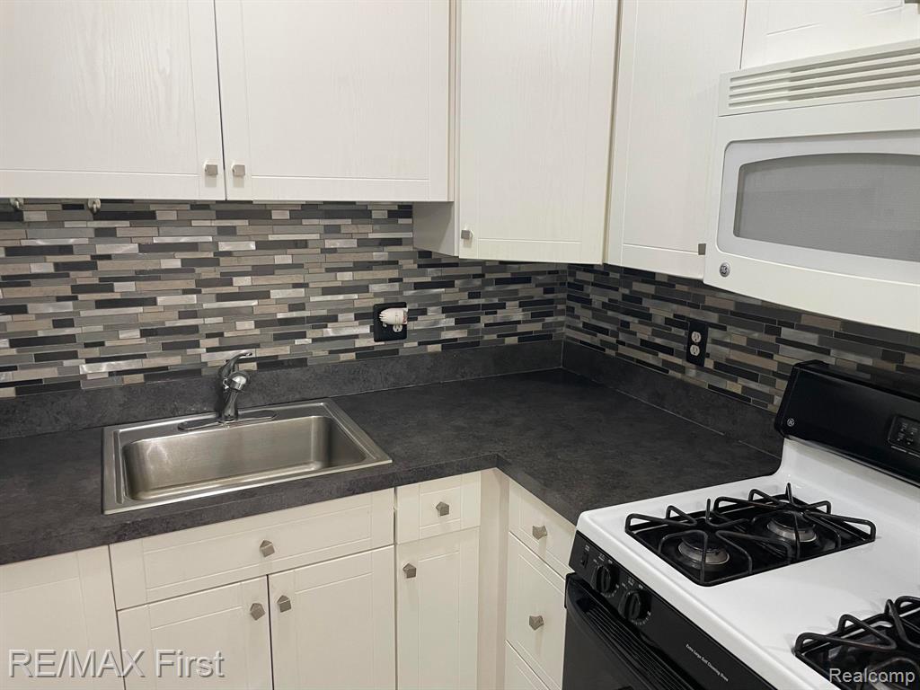 8401 18 18 Mile Road, Unit 99 Sterling Heights, MI 48313 - Photo 20 of 36