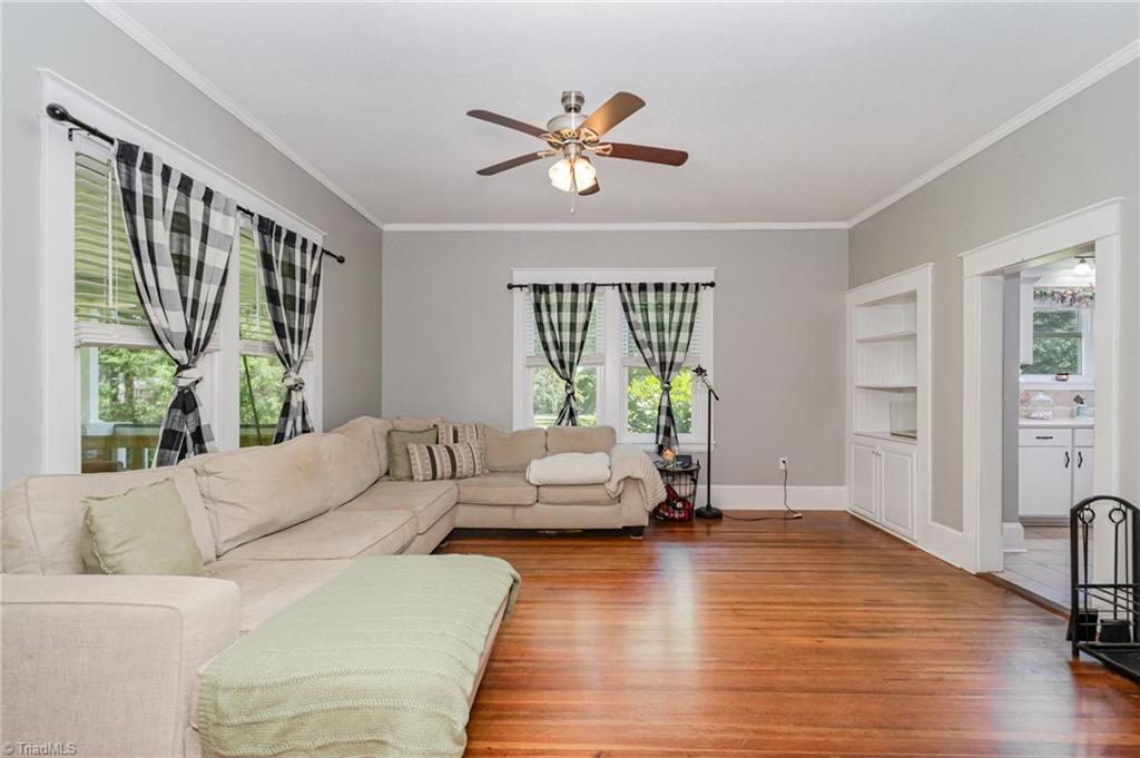 160 Vaden Road Reidsville, NC 27320 - Photo 8 of 25 Living room 2