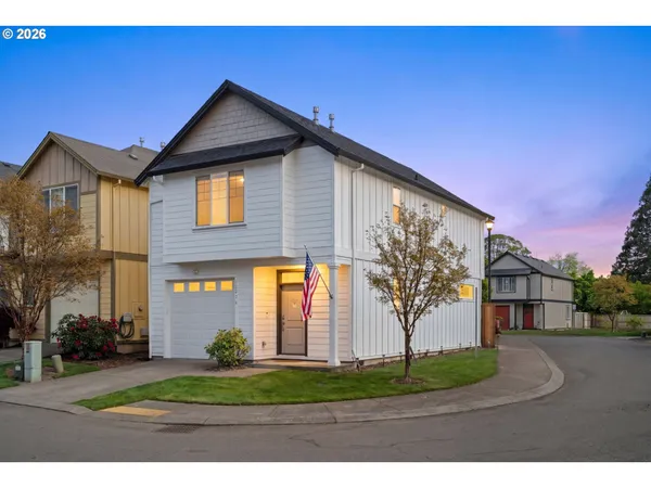 $417,000 | 17474 Southeast Reserve Loop, Milwaukie, OR 97267