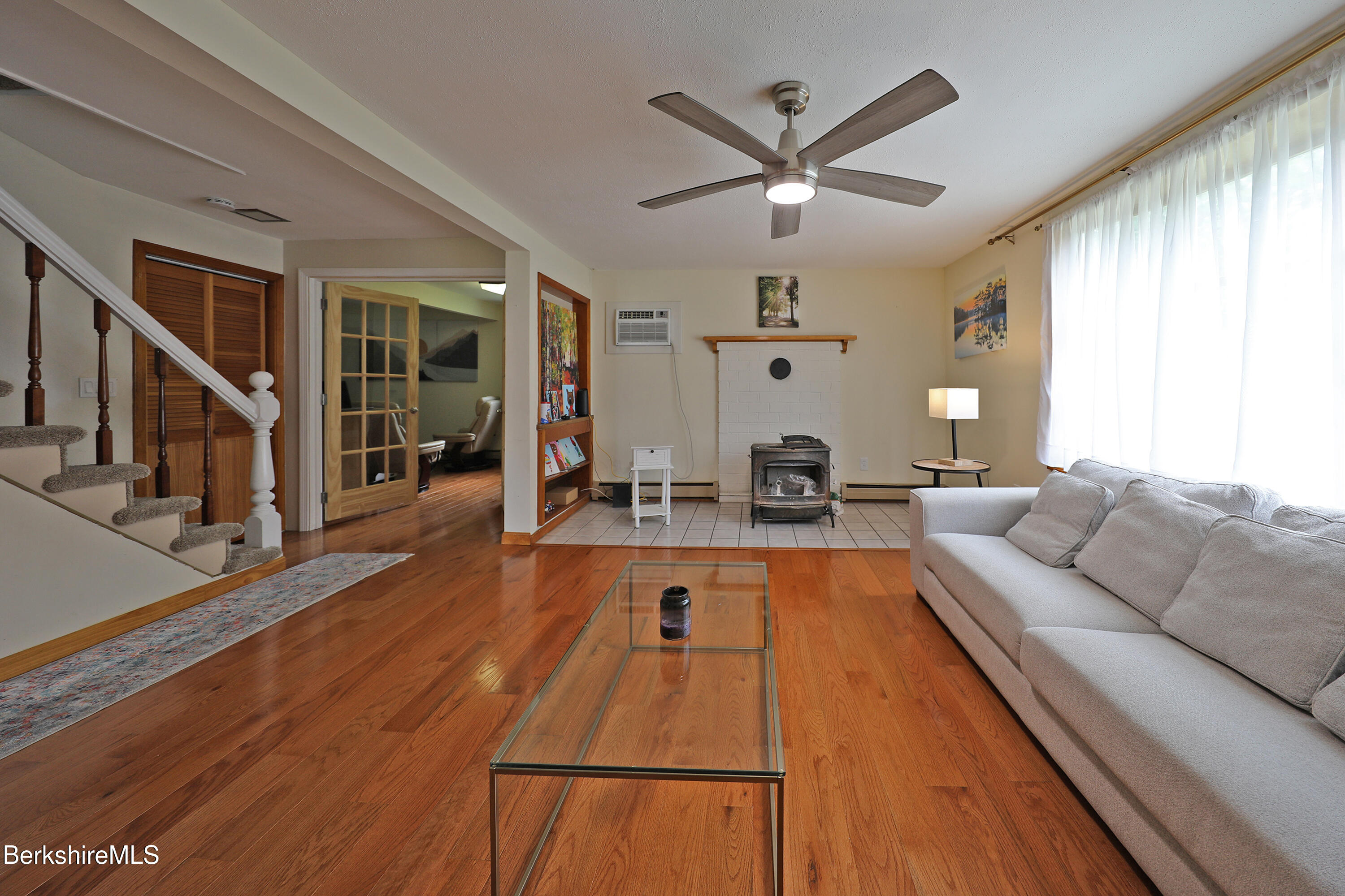 178 New Lenox Road Lenox, MA 01240 - Photo 14 of 56 Living Room 3