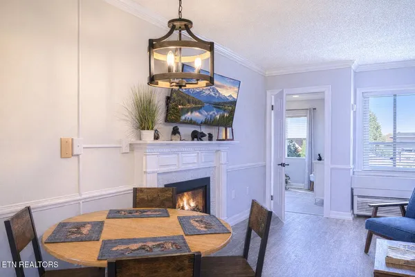 $385,000 | 102 Baskins Creek Bypass, Unit 304, Gatlinburg, TN 37738