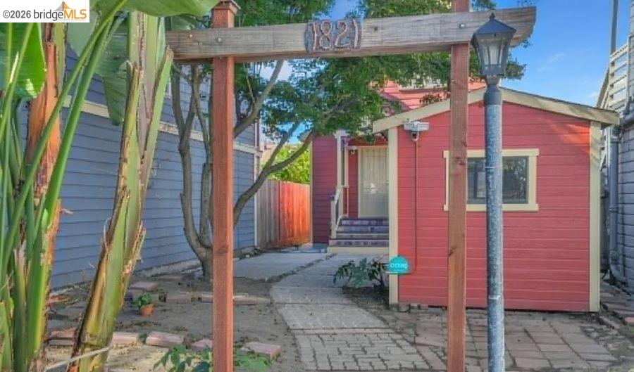 1821 Grand Street Alameda, CA 94501 - Photo 16 of 32