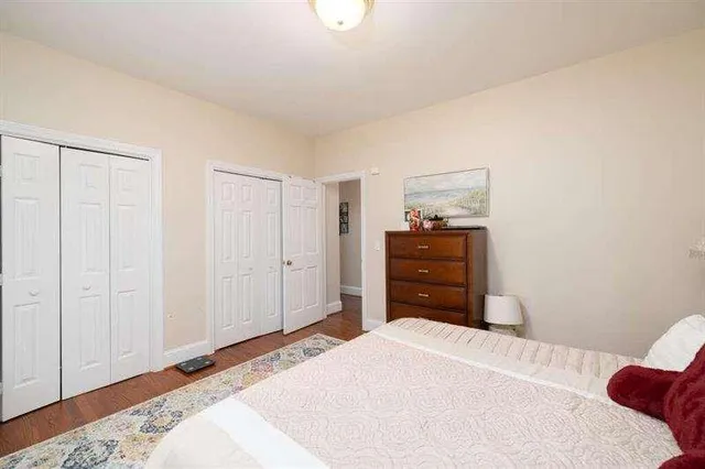 a view of empty room with window