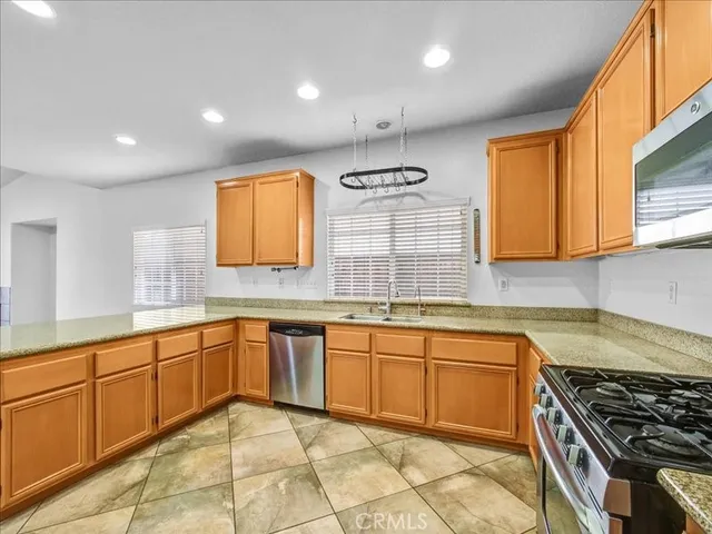 $820,000 | 11262 Poulsen Avenue, Montclair, CA 91763