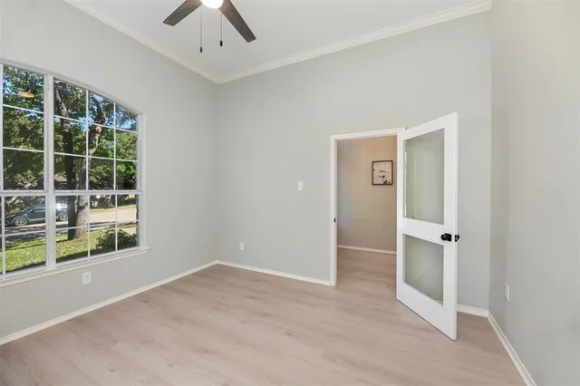 $375,000 | 716 Red Oak Court, Crowley, TX 76036