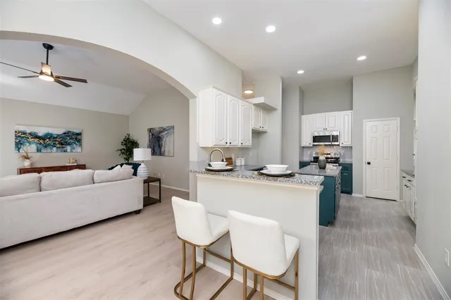 $375,000 | 716 Red Oak Court, Crowley, TX 76036