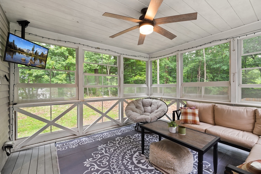 148 Upton Road Westborough, MA 01581 - Photo 14 of 30