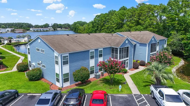 $1,700 | 2122 Clearwater Drive, Surfside Beach, SC 29575