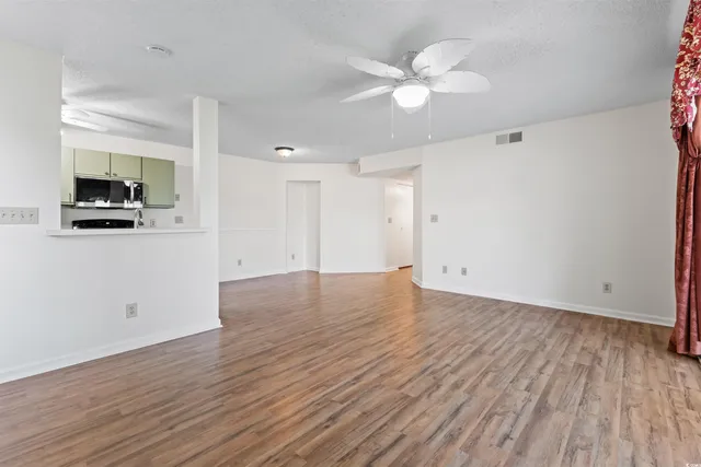 $1,700 | 2122 Clearwater Drive, Surfside Beach, SC 29575