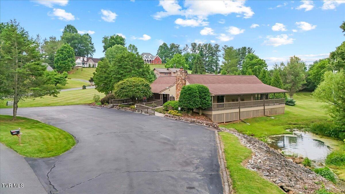 660 Fox Meadow Road, Unit 8 Elizabethton, TN 37643 - Photo 42 of 44 39-DJI_20260608192315_0090_D