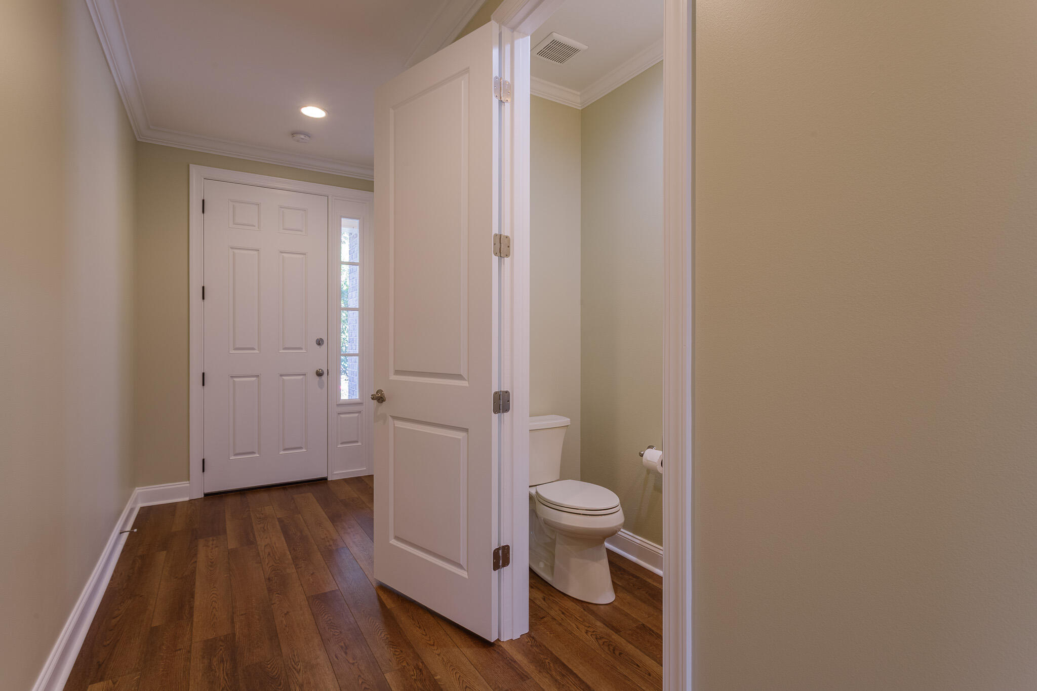 111 Arrowhead Way Niceville, FL 32578 - Photo 16 of 46 a bathroom with a sink and a toilet