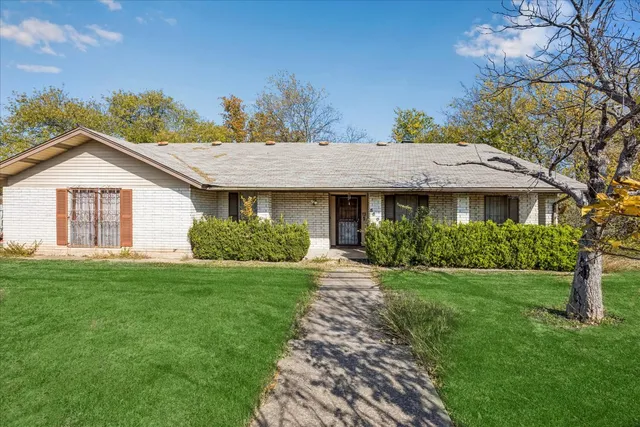 $335,000 | 5600 East Martin Luther King Jr Boulevard, Austin, TX 78723