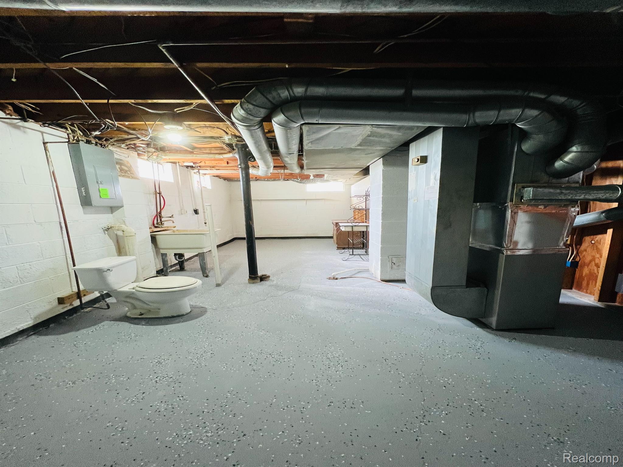 17440 Martin Road Roseville, MI 48066 - Photo 26 of 33 Gallery Image 26