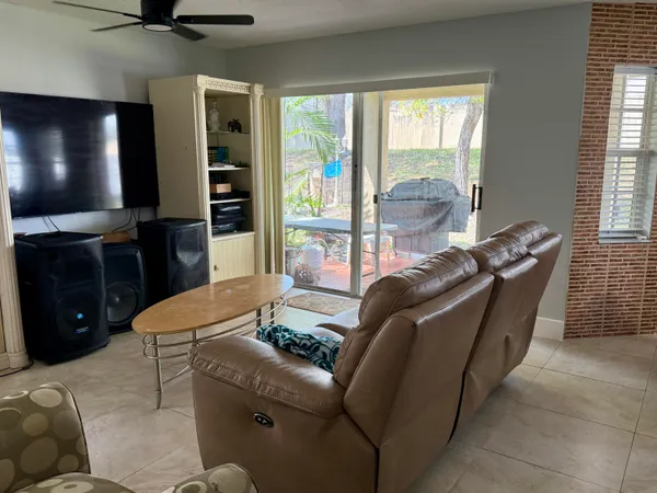 $675,000 | 2401 Northwest 139th Avenue, Sunrise, FL 33323