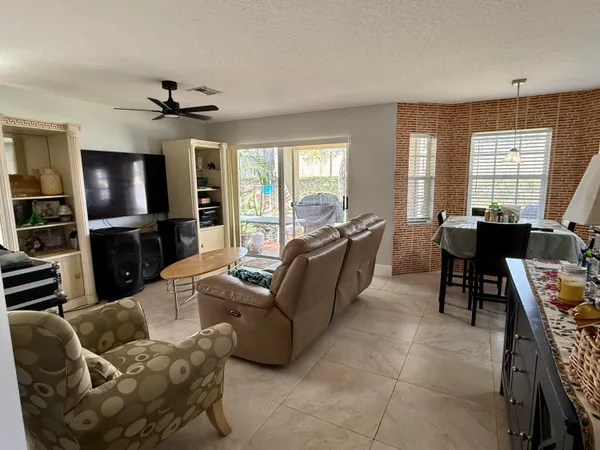 $675,000 | 2401 Northwest 139th Avenue, Sunrise, FL 33323