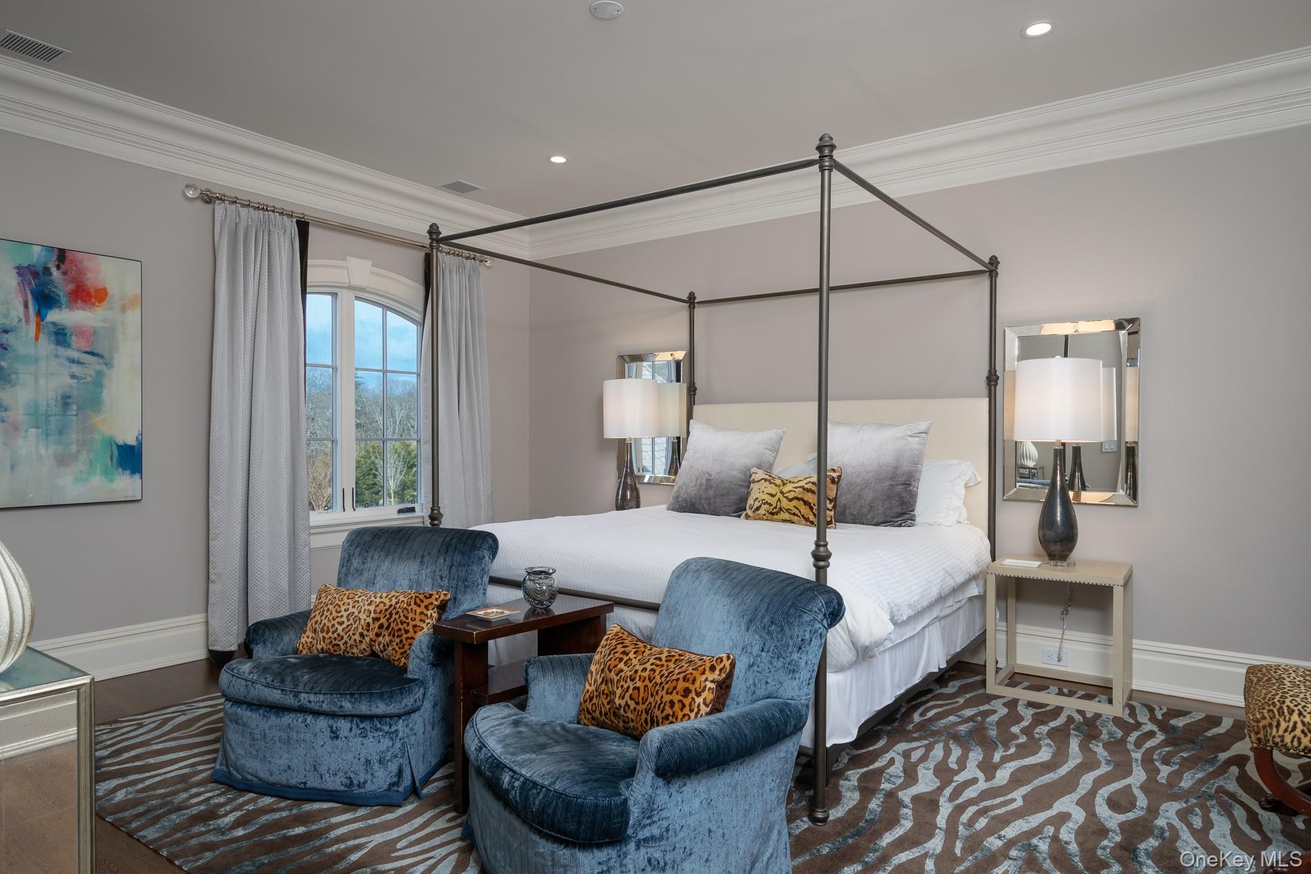 52 Wheatley Road Glen Head, NY 11545 - Photo 21 of 39 Bedroom Ensuite