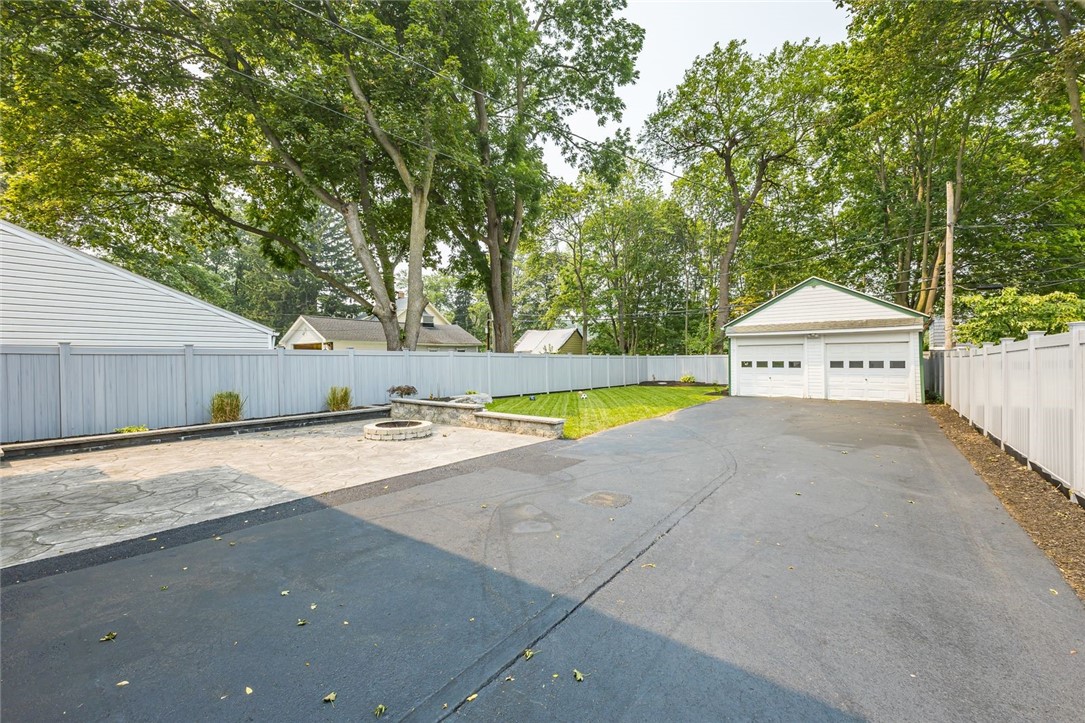 42 Walzford Road Irondequoit, NY 14622 - Photo 30 of 34 Gallery Image 30