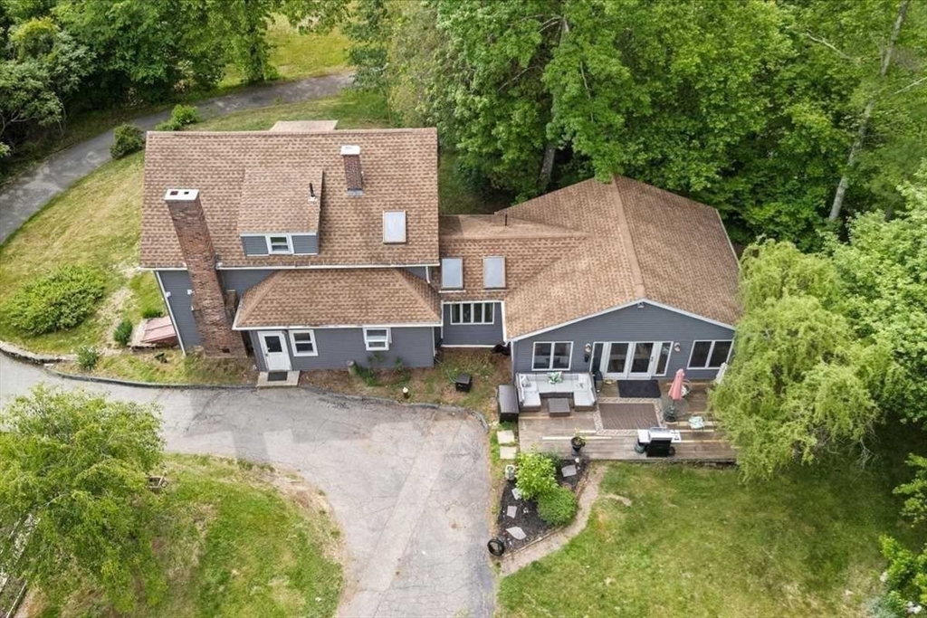 113 Harrington Road Charlton, MA 01507 - Photo 5 of 41