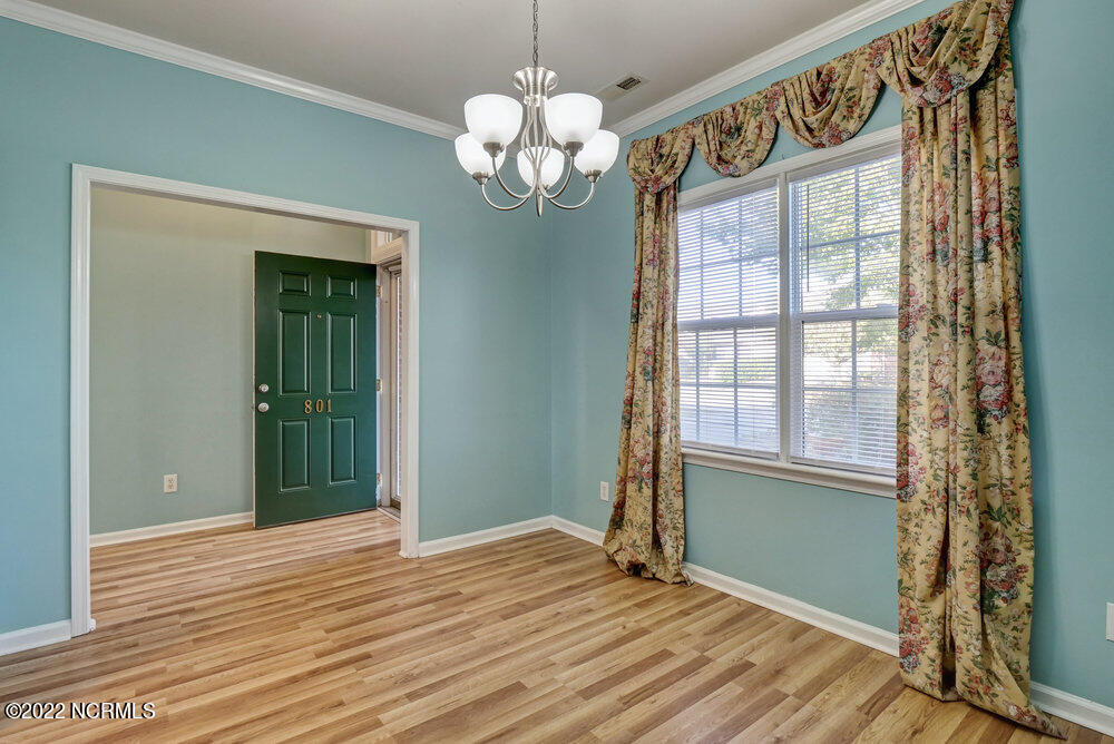 801 Ruffin Street Wilmington, NC 28412 - Photo 7 of 33 007_p8244157_58_59_60_61_62_63