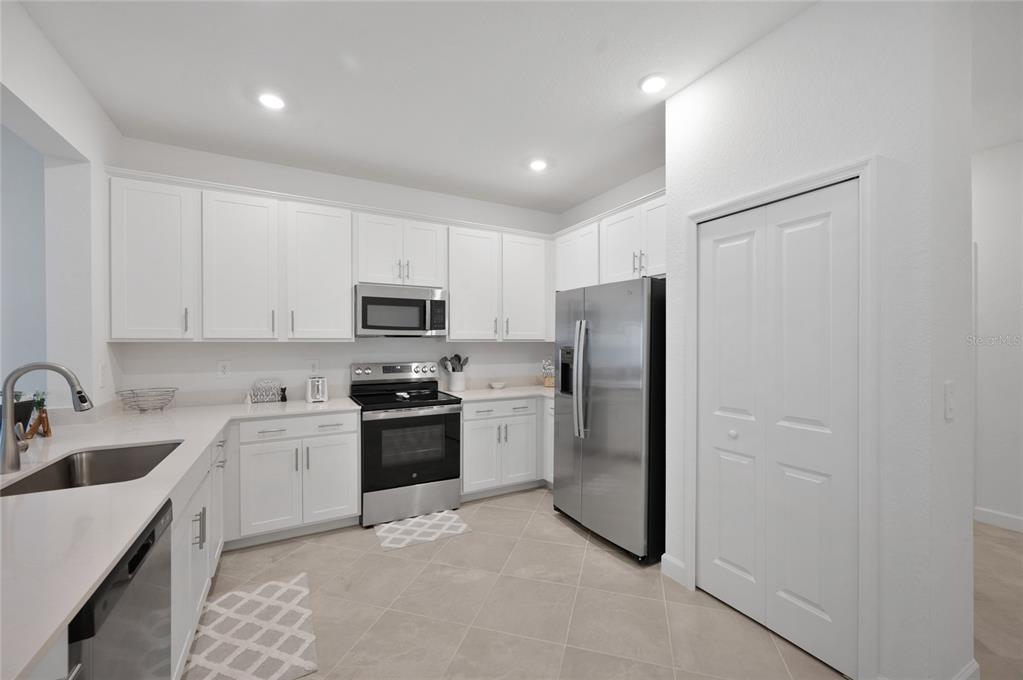 8640 Seasalt Loop Englewood, FL 34224 - Photo 5 of 27