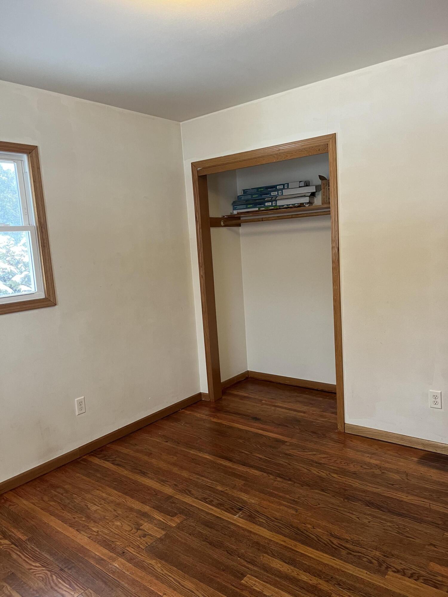 3504 Monroe Street Two Rivers, WI 54241 - Photo 13 of 19 IMG_8443