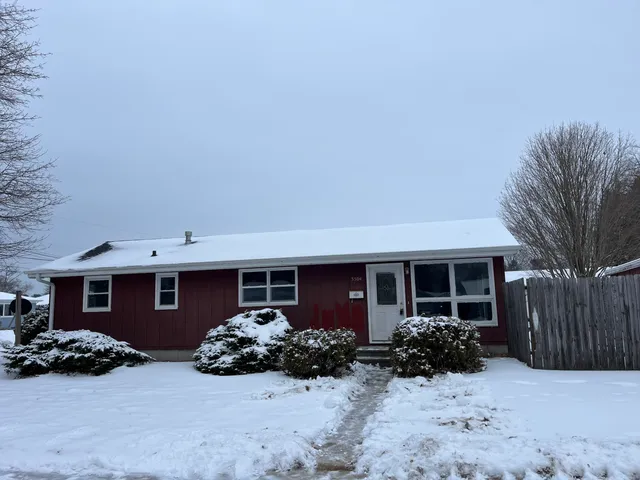 $159,900 | 3504 Monroe Street, Two Rivers, WI 54241