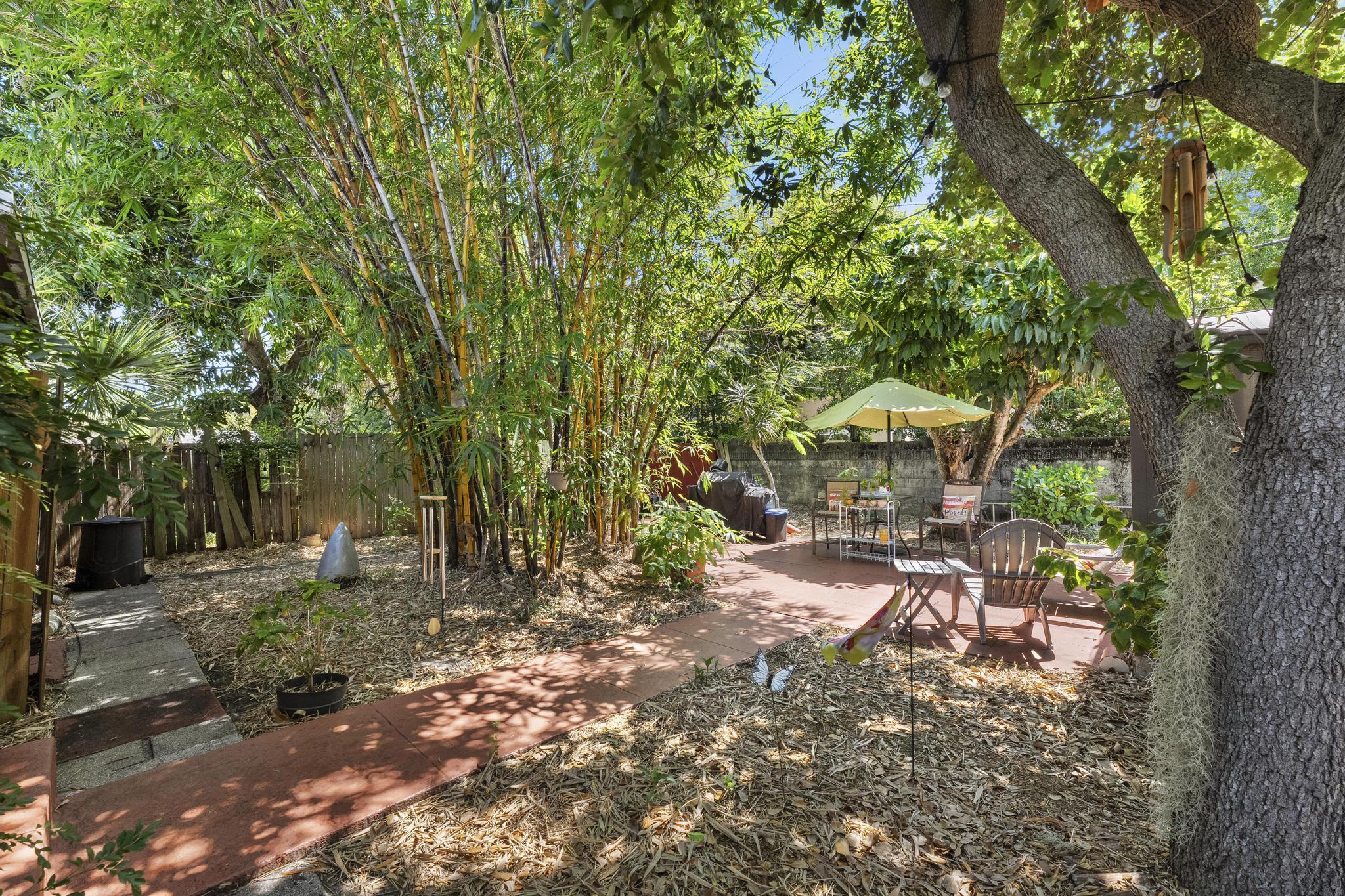 3032 Stanford Road West Palm Beach, FL 33405 - Photo 33 of 33 Backyard