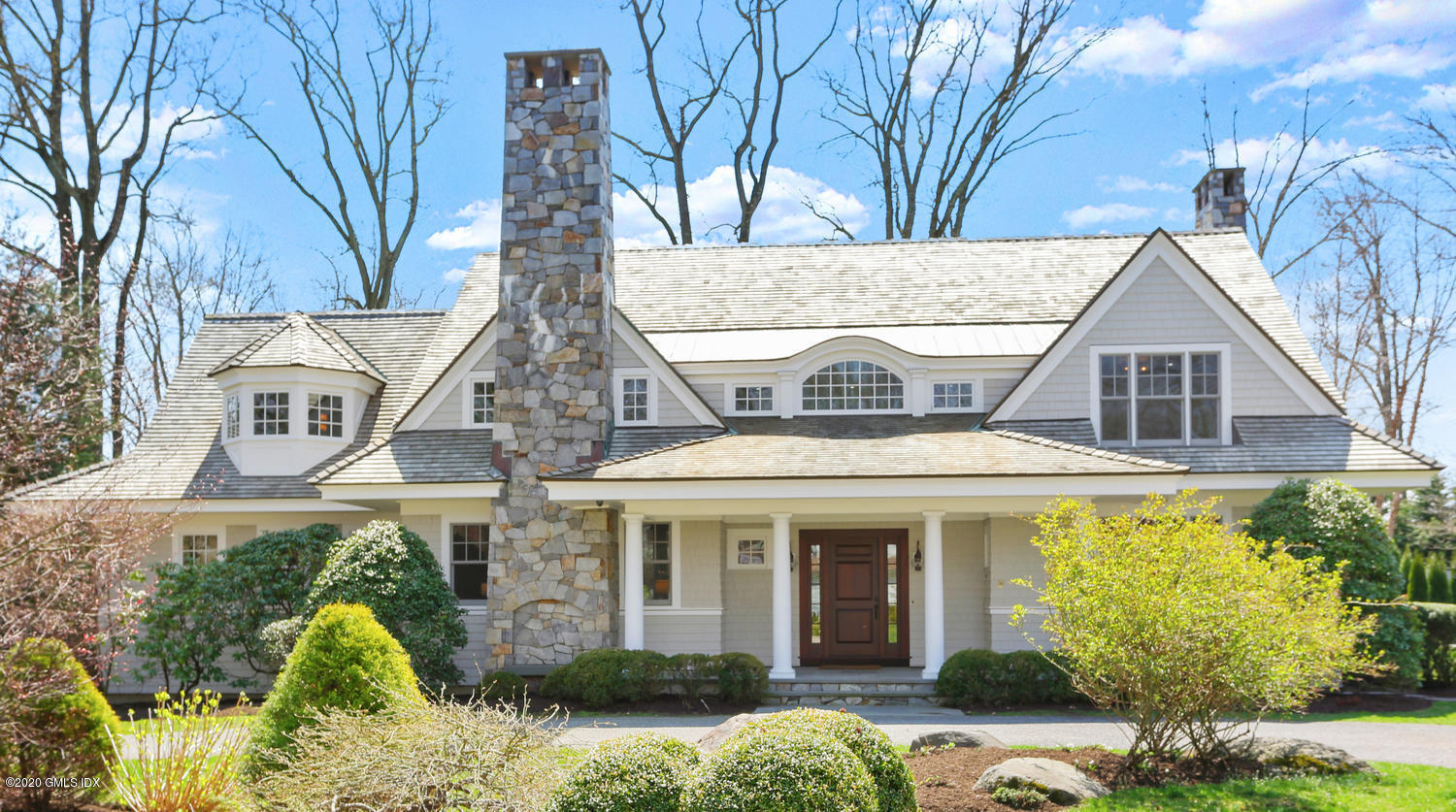 28 Welwyn Road Riverside, CT 06878 - Photo 1 of 32 a front view of a house with garden