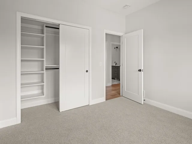 $1,215,000 | 13 Barn Road, South Burlington, VT 05403